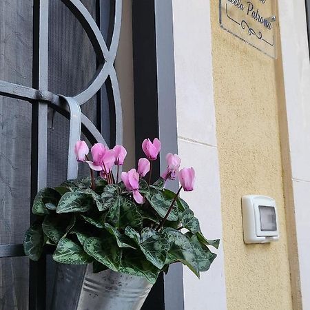 Апартаменты Il Cortile Della Patrona Сиракузы Экстерьер фото